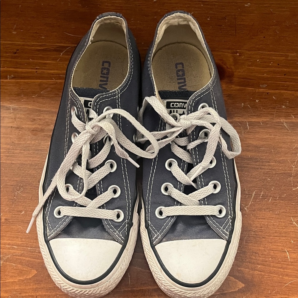 Converse Women’s Blue and White Sneakers- Size 6